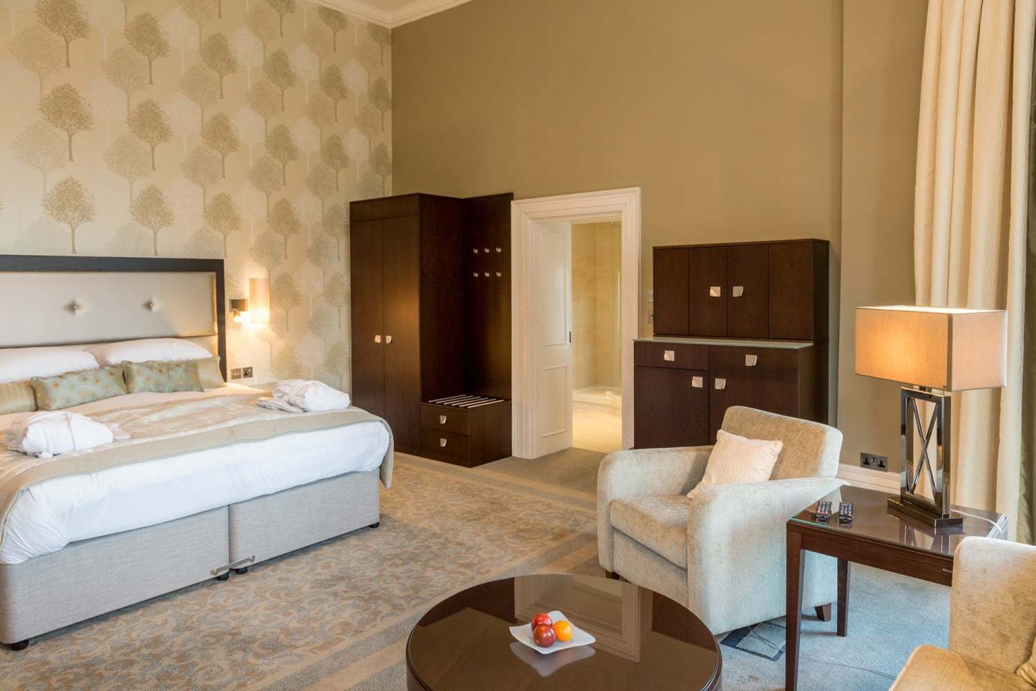 Oakley Hall Hotel Basingstoke Room photo